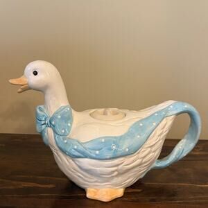 BHP @ NY Ceramic Duck Tea Pot Handled Vintage